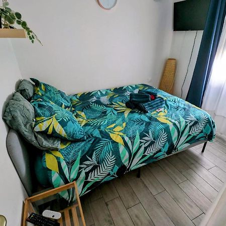 Charmant 2P, Piscine, Clim, A 5 Min De La Plage Vallauris Zewnętrze zdjęcie